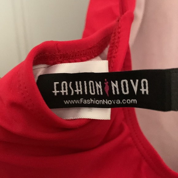 Large Fashion nova squad swimsuit - Picture 6 of 8